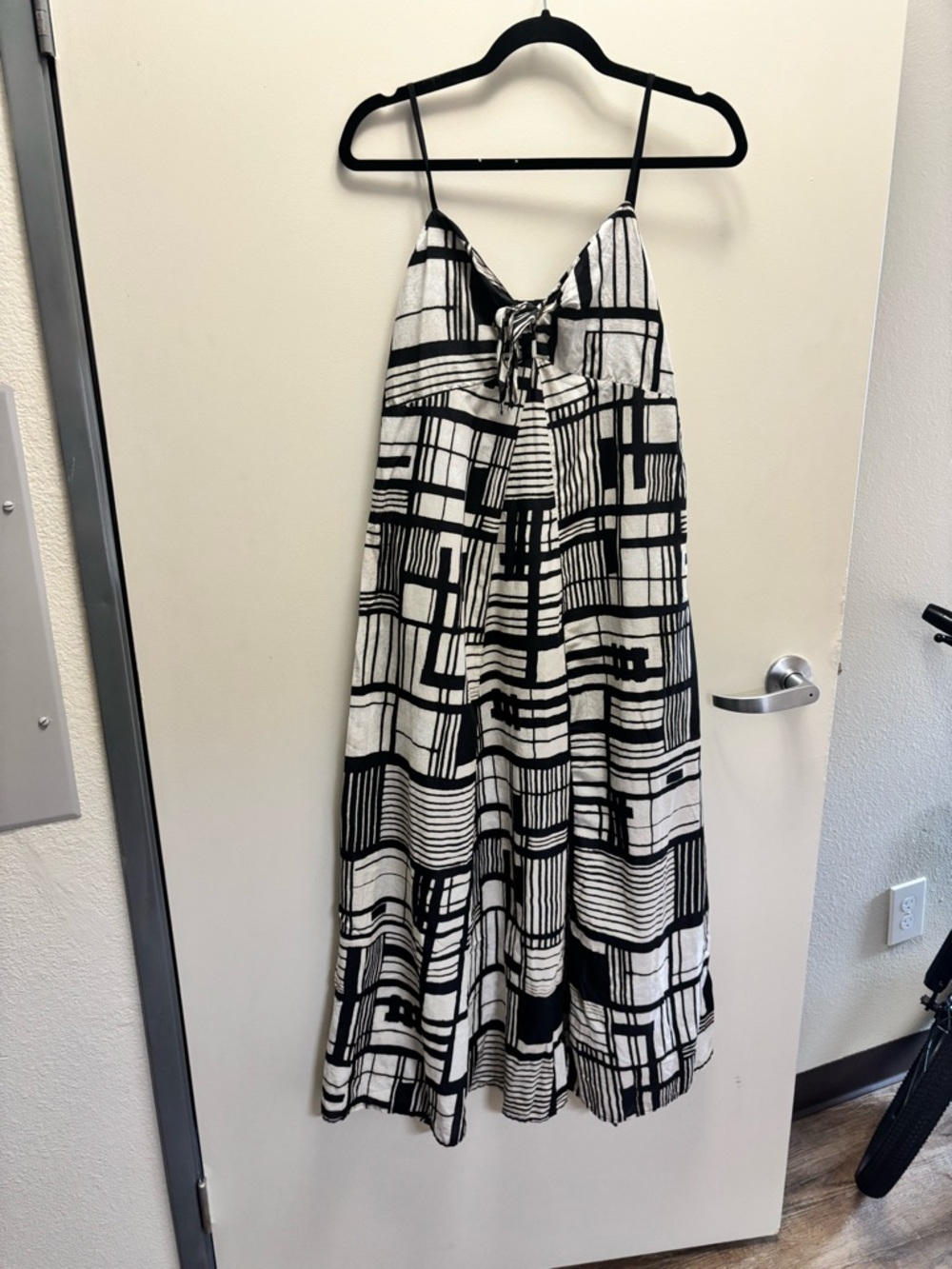 DKNY 100% cotton Black and White Tie-Front Geometric Dress